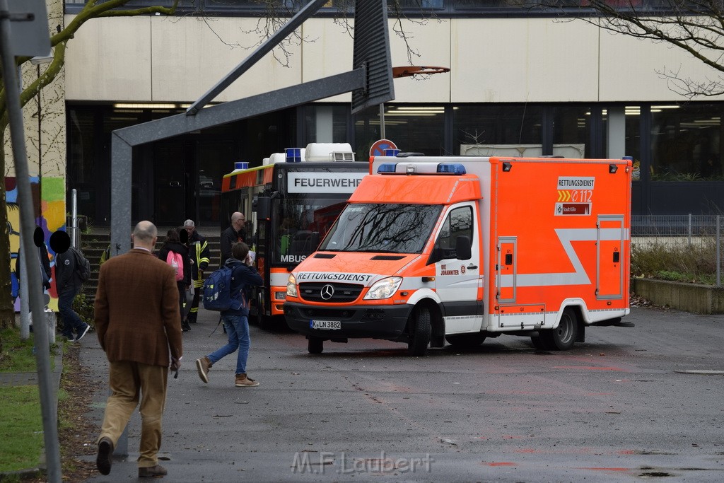 Einsatz BF Koeln Schule Burgwiesenstr Koeln Holweide P067.JPG - Miklos Laubert